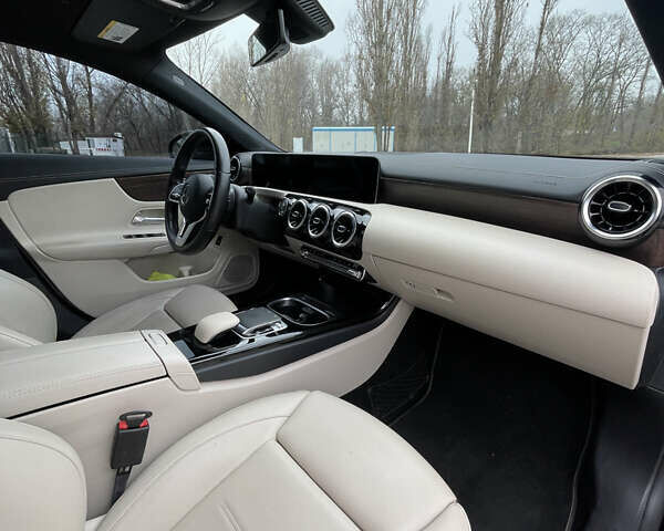 Черный Мерседес ЦЛА-класс, объемом двигателя 2 л и пробегом 30 тыс. км за 31500 $, фото 15 на Automoto.ua