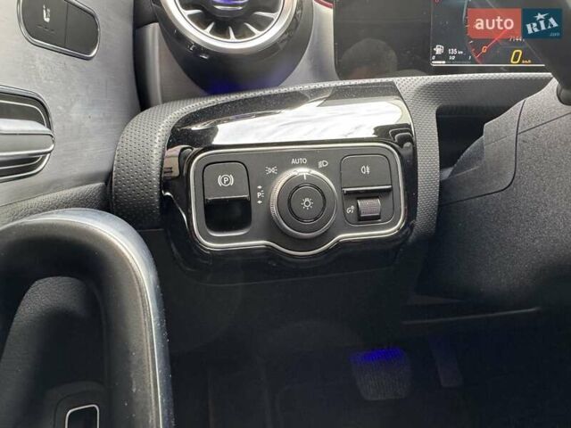 Черный Мерседес ЦЛА-класс, объемом двигателя 2 л и пробегом 71 тыс. км за 28900 $, фото 18 на Automoto.ua