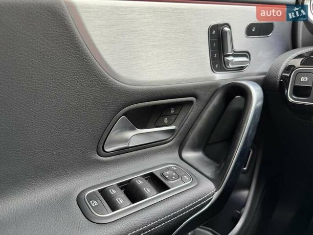 Черный Мерседес ЦЛА-класс, объемом двигателя 2 л и пробегом 71 тыс. км за 28900 $, фото 19 на Automoto.ua