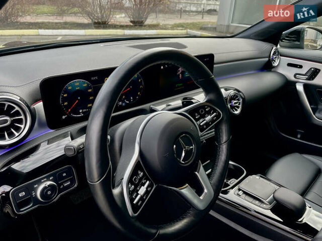 Черный Мерседес ЦЛА-класс, объемом двигателя 1.99 л и пробегом 29 тыс. км за 33000 $, фото 3 на Automoto.ua