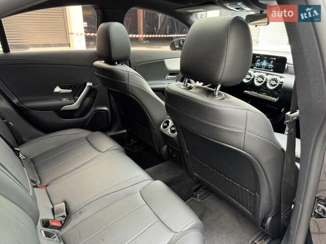 Черный Мерседес ЦЛА-класс, объемом двигателя 2 л и пробегом 71 тыс. км за 28900 $, фото 31 на Automoto.ua