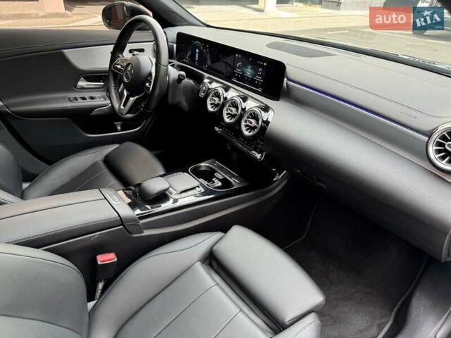 Черный Мерседес ЦЛА-класс, объемом двигателя 2 л и пробегом 71 тыс. км за 28900 $, фото 34 на Automoto.ua