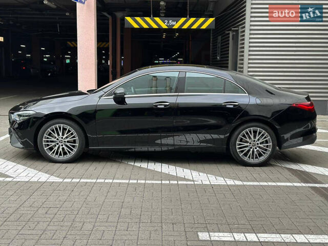 Чорний Мерседес ЦЛА-клас, об'ємом двигуна 2 л та пробігом 11 тис. км за 41000 $, фото 4 на Automoto.ua