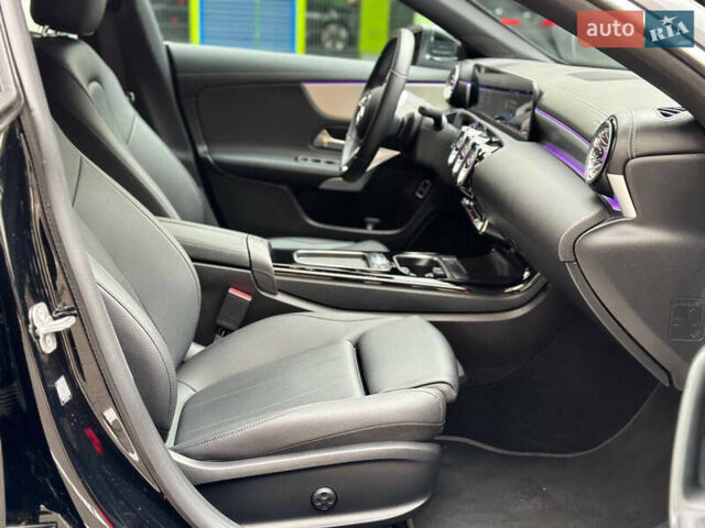 Чорний Мерседес ЦЛА-клас, об'ємом двигуна 2 л та пробігом 11 тис. км за 41000 $, фото 21 на Automoto.ua