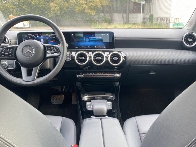 Черный Мерседес ЦЛА-класс, объемом двигателя 2 л и пробегом 112 тыс. км за 25000 $, фото 10 на Automoto.ua