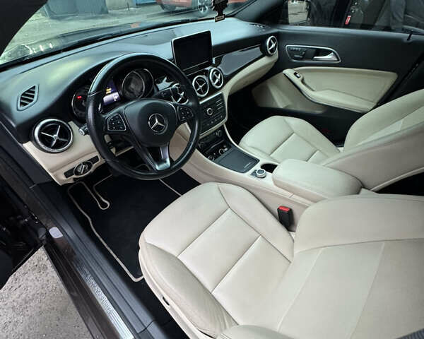 Коричневий Мерседес ЦЛА-клас, об'ємом двигуна 1.99 л та пробігом 166 тис. км за 14200 $, фото 8 на Automoto.ua