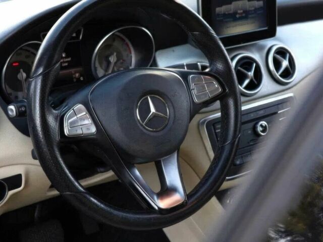 Коричневий Мерседес ЦЛА-клас, об'ємом двигуна 2 л та пробігом 71 тис. км за 9000 $, фото 5 на Automoto.ua