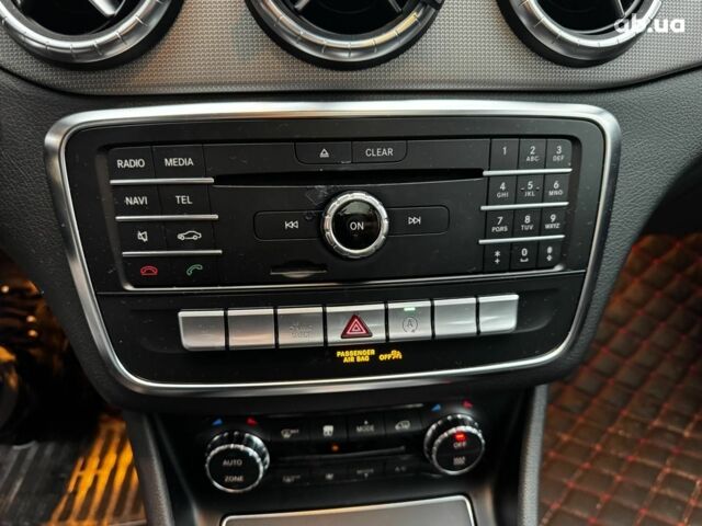 Красный Мерседес ЦЛА-класс, объемом двигателя 2 л и пробегом 128 тыс. км за 17490 $, фото 20 на Automoto.ua