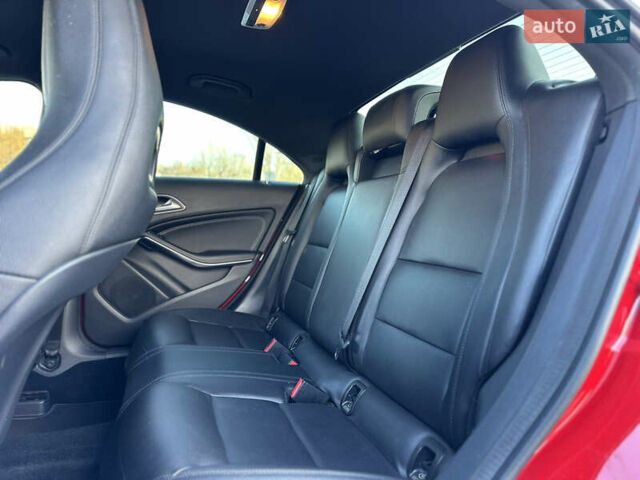 Красный Мерседес ЦЛА-класс, объемом двигателя 2 л и пробегом 160 тыс. км за 15200 $, фото 22 на Automoto.ua