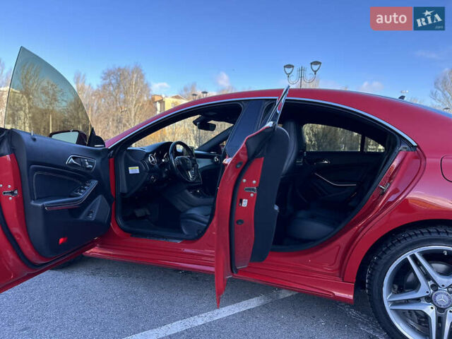 Красный Мерседес ЦЛА-класс, объемом двигателя 2 л и пробегом 160 тыс. км за 15200 $, фото 17 на Automoto.ua