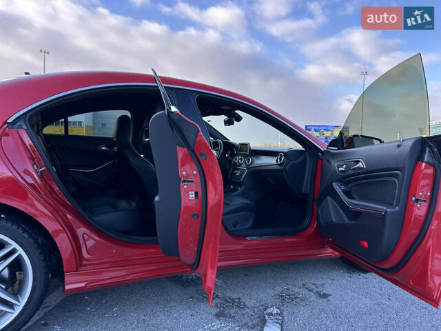 Красный Мерседес ЦЛА-класс, объемом двигателя 2 л и пробегом 160 тыс. км за 15200 $, фото 21 на Automoto.ua