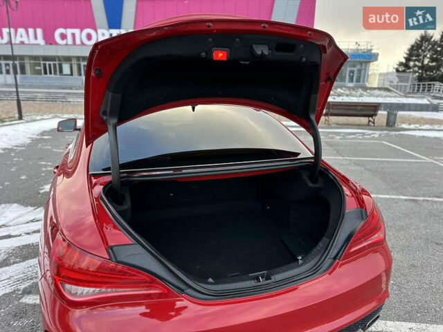 Красный Мерседес ЦЛА-класс, объемом двигателя 2 л и пробегом 160 тыс. км за 15200 $, фото 31 на Automoto.ua