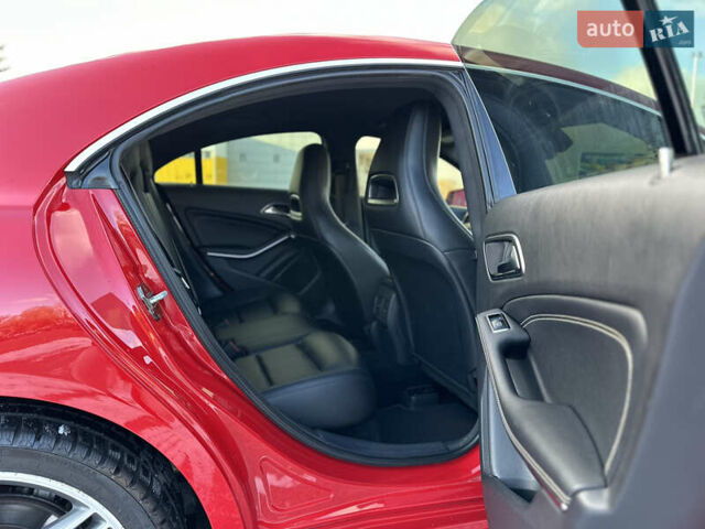 Красный Мерседес ЦЛА-класс, объемом двигателя 2 л и пробегом 160 тыс. км за 15200 $, фото 28 на Automoto.ua