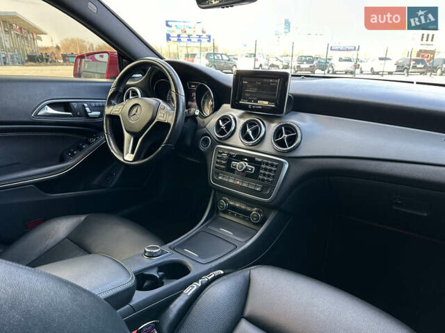 Красный Мерседес ЦЛА-класс, объемом двигателя 2 л и пробегом 160 тыс. км за 15200 $, фото 29 на Automoto.ua