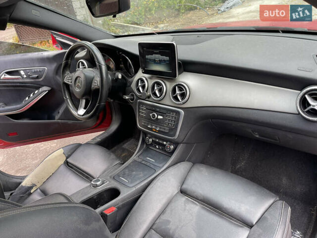 Красный Мерседес ЦЛА-класс, объемом двигателя 2 л и пробегом 240 тыс. км за 6999 $, фото 3 на Automoto.ua