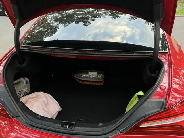 Красный Мерседес ЦЛА-класс, объемом двигателя 2 л и пробегом 60 тыс. км за 19500 $, фото 3 на Automoto.ua