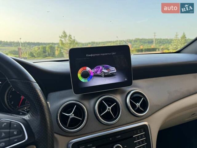 Красный Мерседес ЦЛА-класс, объемом двигателя 2 л и пробегом 150 тыс. км за 22850 $, фото 129 на Automoto.ua