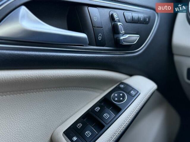 Мерседес ЦЛА-класс 2018 в Киеве на Automoto.ua Красный Мерседес ЦЛА-класс, объемом двигателя 1.99 л и пробегом 127 тыс. км за 18800 $, фото 26 на Automoto.ua