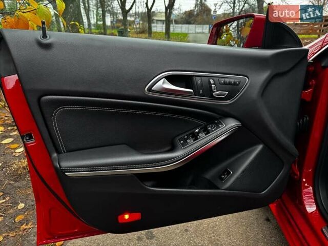 Красный Мерседес ЦЛА-класс, объемом двигателя 2 л и пробегом 128 тыс. км за 17490 $, фото 10 на Automoto.ua