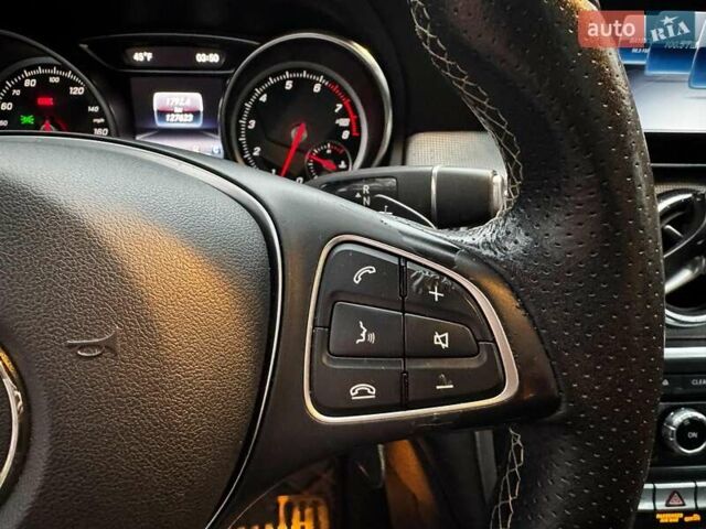 Красный Мерседес ЦЛА-класс, объемом двигателя 2 л и пробегом 128 тыс. км за 17490 $, фото 16 на Automoto.ua