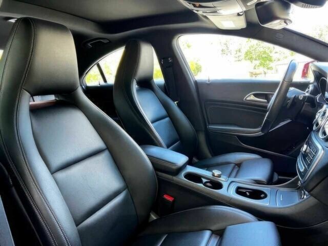 Красный Мерседес ЦЛА-класс, объемом двигателя 2 л и пробегом 49 тыс. км за 9300 $, фото 9 на Automoto.ua