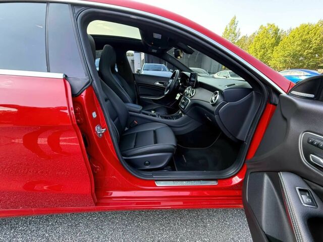 Мерседес ЦЛА-класс 2019 в Львове на Automoto.ua Красный Мерседес ЦЛА-класс, объемом двигателя 2 л и пробегом 33 тыс. км за 9500 $, фото 6 на Automoto.ua