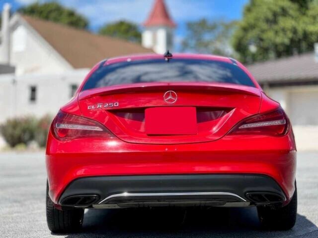 Красный Мерседес ЦЛА-класс, объемом двигателя 2 л и пробегом 49 тыс. км за 9300 $, фото 6 на Automoto.ua