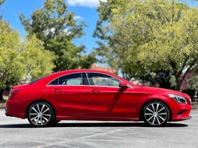 Красный Мерседес ЦЛА-класс, объемом двигателя 2 л и пробегом 89 тыс. км за 11000 $, фото 3 на Automoto.ua