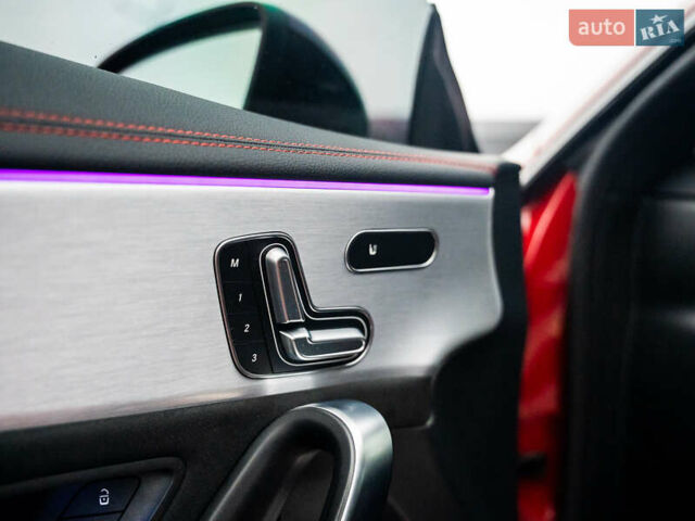 Червоний Мерседес ЦЛА-клас, об'ємом двигуна 1.99 л та пробігом 27 тис. км за 41000 $, фото 31 на Automoto.ua