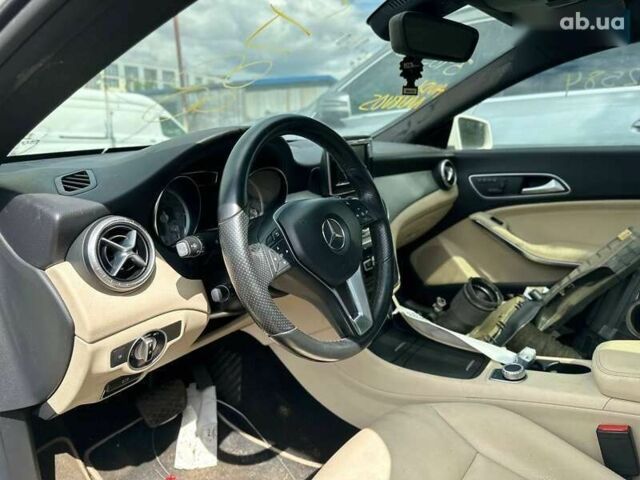 Мерседес ЦЛА-класс, объемом двигателя 2 л и пробегом 125 тыс. км за 7500 $, фото 10 на Automoto.ua