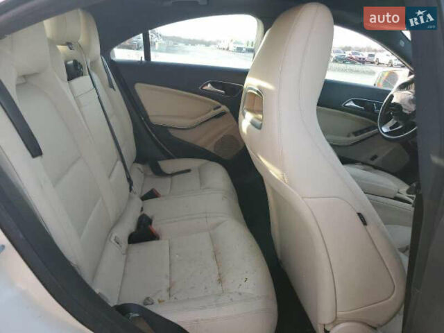 Мерседес ЦЛА-класс, объемом двигателя 2 л и пробегом 160 тыс. км за 8900 $, фото 13 на Automoto.ua