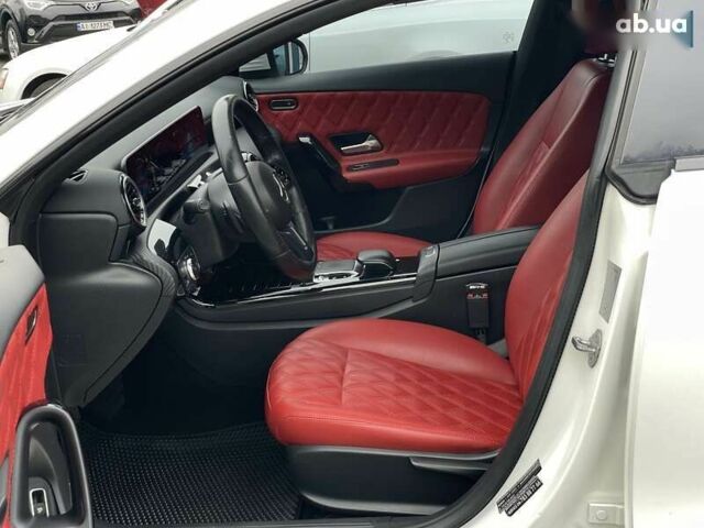 Мерседес ЦЛА-класс, объемом двигателя 1.5 л и пробегом 145 тыс. км за 31990 $, фото 23 на Automoto.ua