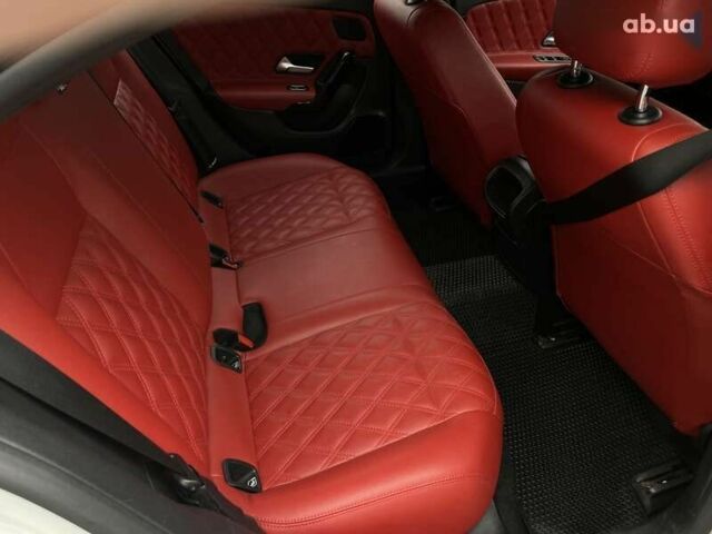 Мерседес ЦЛА-класс, объемом двигателя 1.5 л и пробегом 145 тыс. км за 31990 $, фото 17 на Automoto.ua