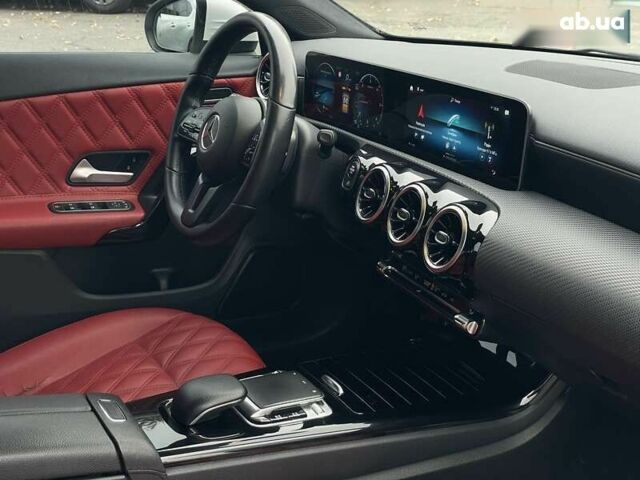 Мерседес ЦЛА-класс, объемом двигателя 1.5 л и пробегом 145 тыс. км за 31990 $, фото 22 на Automoto.ua
