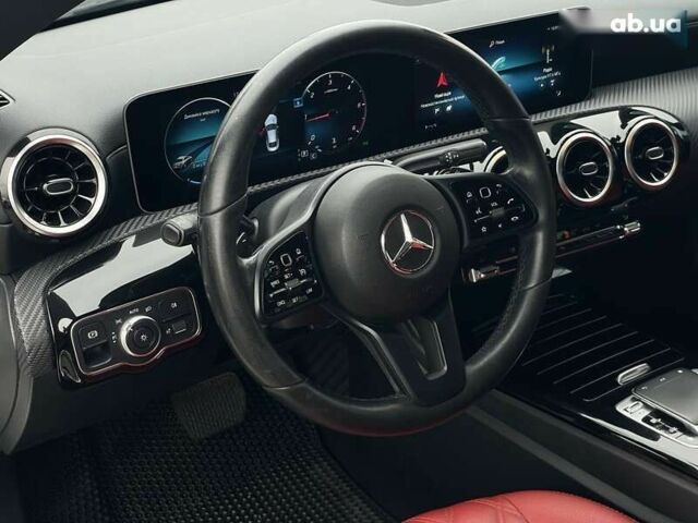 Мерседес ЦЛА-класс, объемом двигателя 1.5 л и пробегом 145 тыс. км за 31990 $, фото 27 на Automoto.ua
