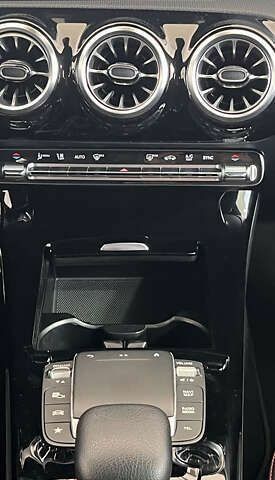 Мерседес ЦЛА-класс, объемом двигателя 2 л и пробегом 174 тыс. км за 27450 $, фото 19 на Automoto.ua