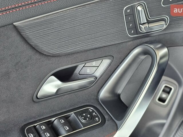 купить новое авто Мерседес ЦЛА-класс 2025 года от официального дилера Mercedes-Benz на Кільцевій Мерседес фото