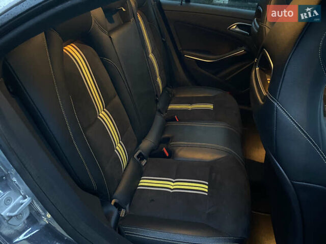 Серый Мерседес ЦЛА-класс, объемом двигателя 2 л и пробегом 220 тыс. км за 16000 $, фото 17 на Automoto.ua