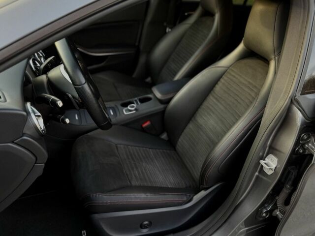 Серый Мерседес ЦЛА-класс, объемом двигателя 1.6 л и пробегом 200 тыс. км за 15300 $, фото 8 на Automoto.ua