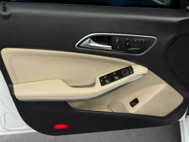 Серый Мерседес ЦЛА-класс, объемом двигателя 2 л и пробегом 213 тыс. км за 13499 $, фото 7 на Automoto.ua