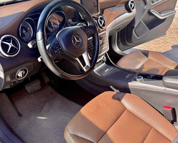 Сірий Мерседес ЦЛА-клас, об'ємом двигуна 1.99 л та пробігом 148 тис. км за 18200 $, фото 26 на Automoto.ua