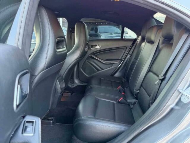 Сірий Мерседес ЦЛА-клас, об'ємом двигуна 2 л та пробігом 86 тис. км за 10200 $, фото 11 на Automoto.ua