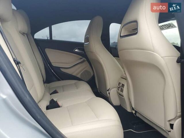 Серый Мерседес ЦЛА-класс, объемом двигателя 1.99 л и пробегом 90 тыс. км за 3000 $, фото 9 на Automoto.ua