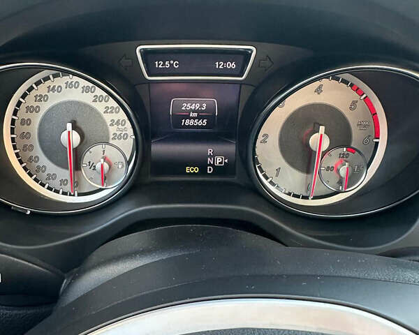 Серый Мерседес ЦЛА-класс, объемом двигателя 1.5 л и пробегом 188 тыс. км за 16000 $, фото 3 на Automoto.ua