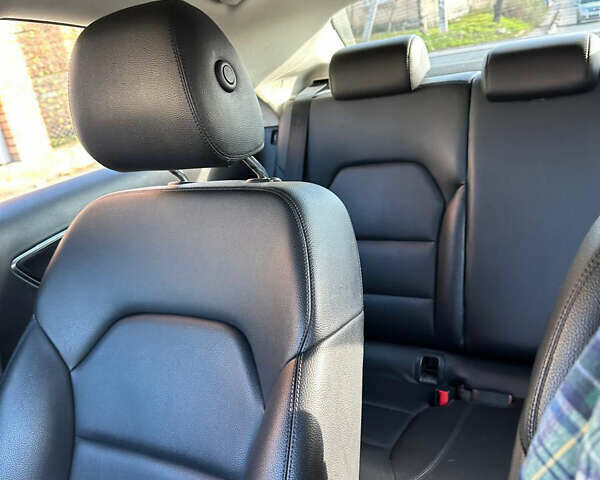 Серый Мерседес ЦЛА-класс, объемом двигателя 1.5 л и пробегом 188 тыс. км за 16000 $, фото 4 на Automoto.ua