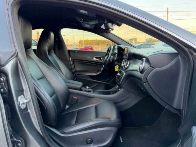 Сірий Мерседес ЦЛА-клас, об'ємом двигуна 2 л та пробігом 86 тис. км за 10200 $, фото 10 на Automoto.ua