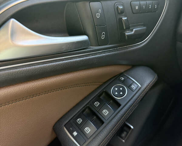 Сірий Мерседес ЦЛА-клас, об'ємом двигуна 1.99 л та пробігом 148 тис. км за 18200 $, фото 30 на Automoto.ua