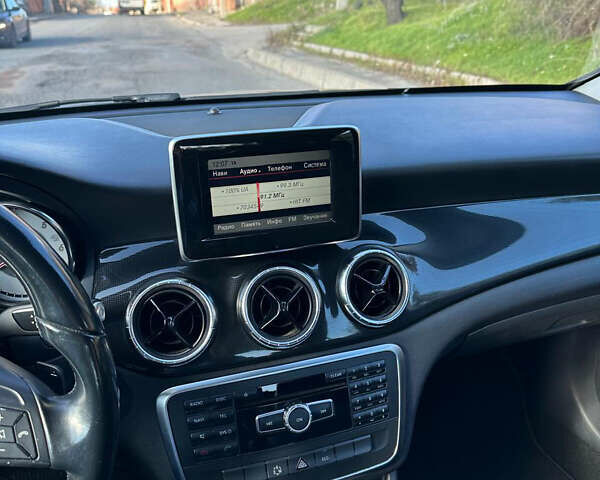 Серый Мерседес ЦЛА-класс, объемом двигателя 1.5 л и пробегом 188 тыс. км за 16000 $, фото 2 на Automoto.ua