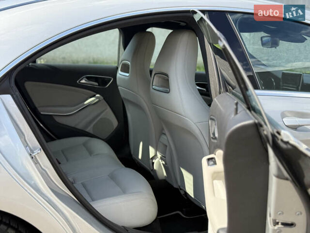 Серый Мерседес ЦЛА-класс, объемом двигателя 1.99 л и пробегом 127 тыс. км за 14800 $, фото 8 на Automoto.ua