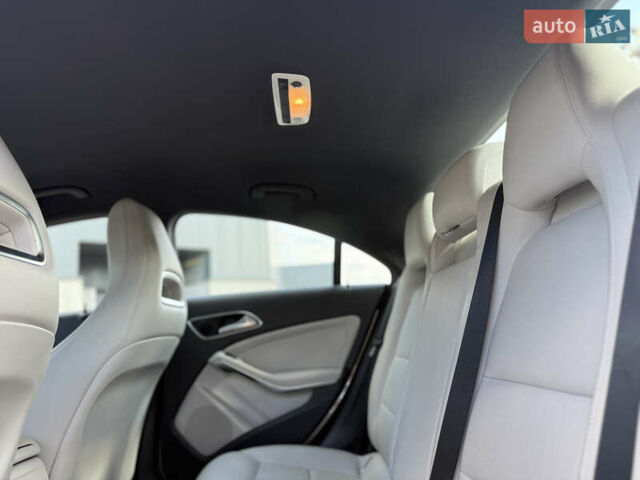 Серый Мерседес ЦЛА-класс, объемом двигателя 1.99 л и пробегом 127 тыс. км за 14800 $, фото 12 на Automoto.ua